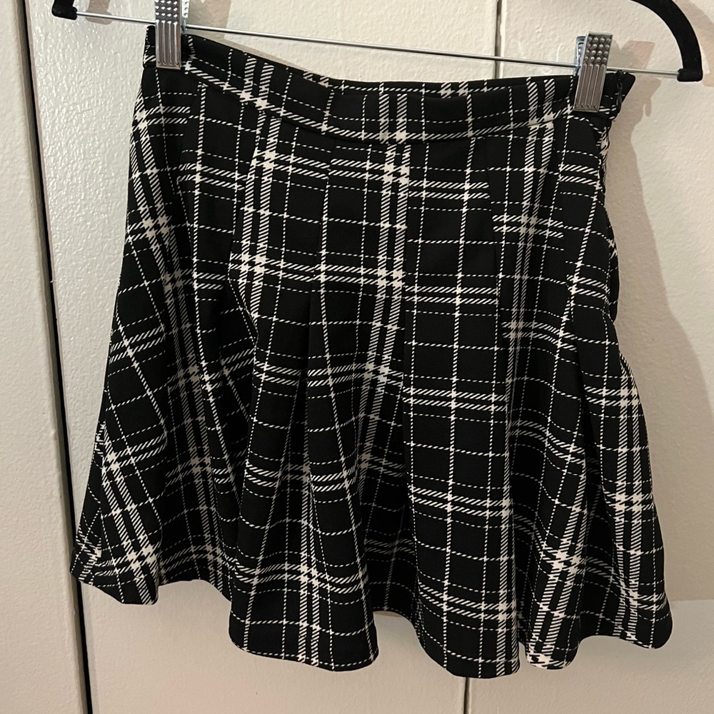 Cool jersey skirt with ruffle